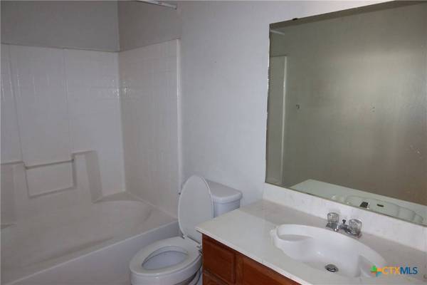 5008 John David DR, Killeen, TX 76549