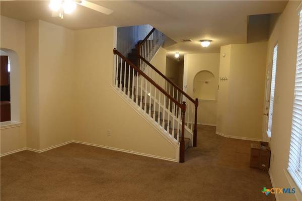 5206 Golden Gate DR, Killeen, TX 76549