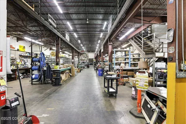 1716 N Post RD, Anchorage, AK 99501