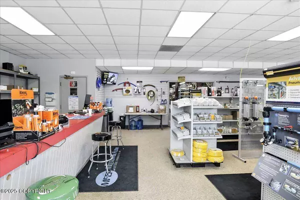 1716 N Post RD, Anchorage, AK 99501