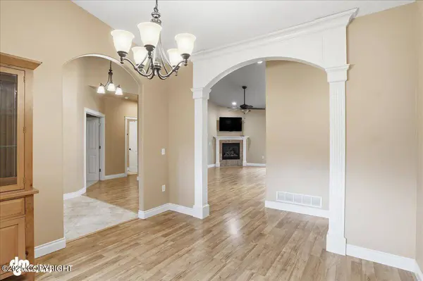5951 S Hanson LOOP, Wasilla, AK 99623