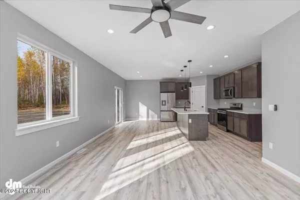 550 W Galway DR #1, Wasilla, AK 99654