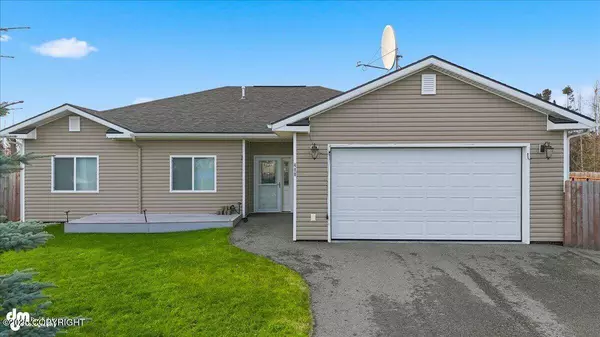 488 W Goldenwood ST, Wasilla, AK 99654