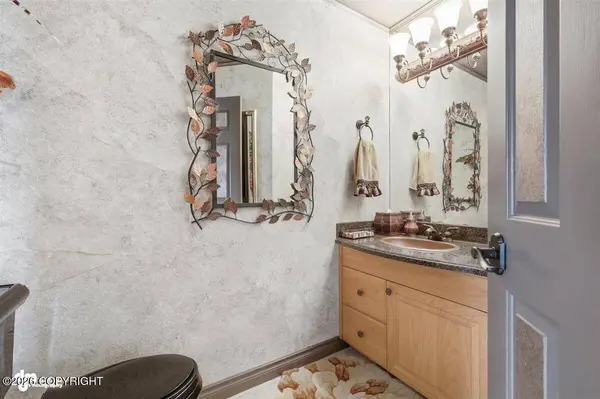 5823 E Morning Mist DR, Palmer, AK 99645