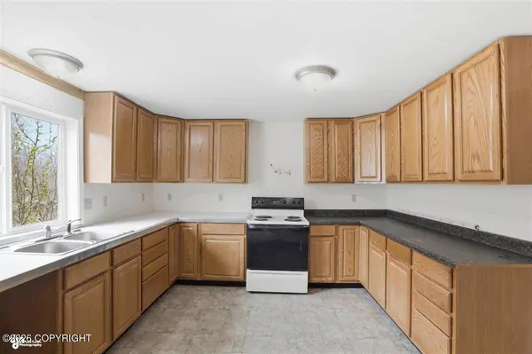 32907 Cirrus WAY, Eagle River, AK 99577