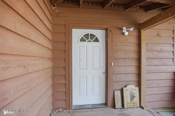 32907 Cirrus WAY, Eagle River, AK 99577