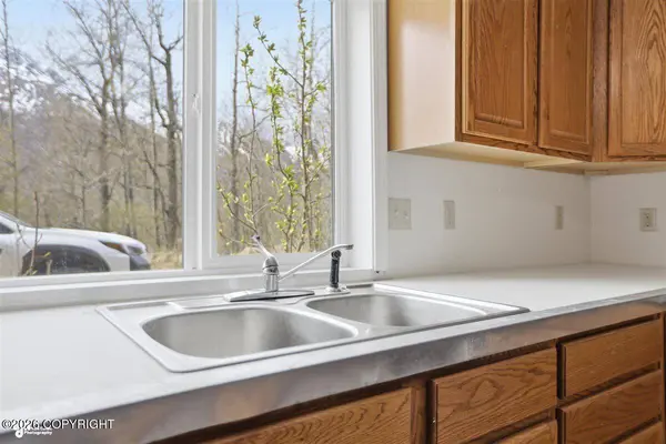 32907 Cirrus WAY, Eagle River, AK 99577