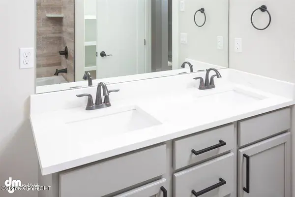 2111 W Cameron DR, Wasilla, AK 99654
