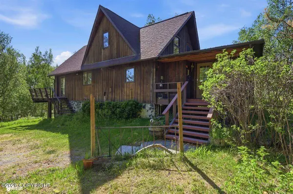 1741 E Mary Red CIR, Wasilla, AK 99654