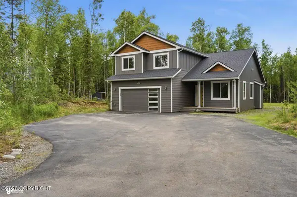 1381 N Meadow Lakes LOOP, Wasilla, AK 99623
