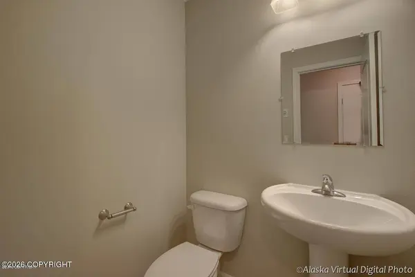 6992 S Hood CT, Wasilla, AK 99623