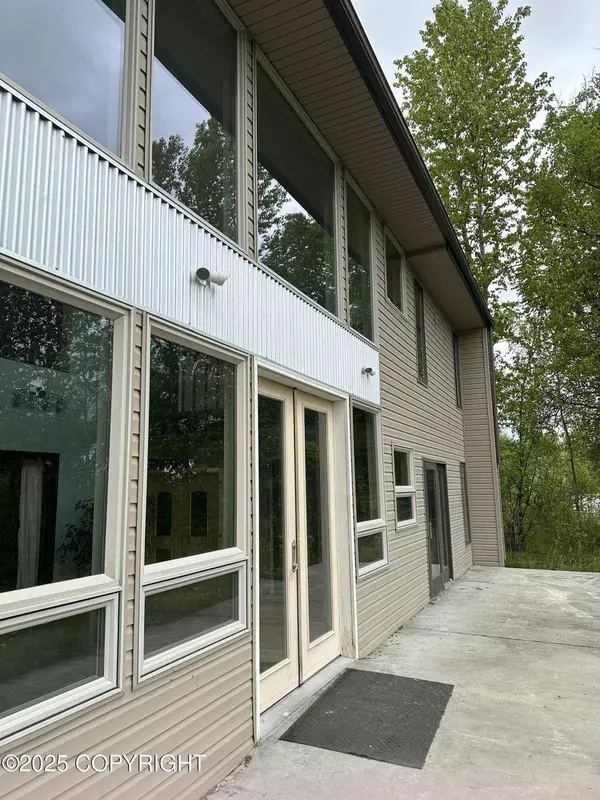 4821 S Outrigger DR, Wasilla, AK 99654