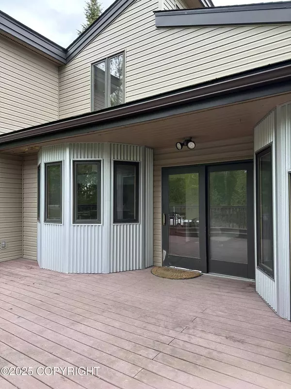 4821 S Outrigger DR, Wasilla, AK 99654