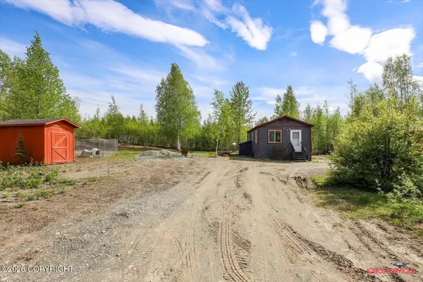 15730 W Hess LN, Wasilla, AK 99652