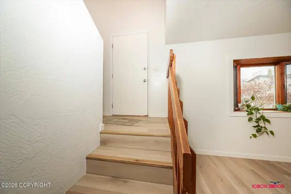 6141 Gross DR, Anchorage, AK 99507