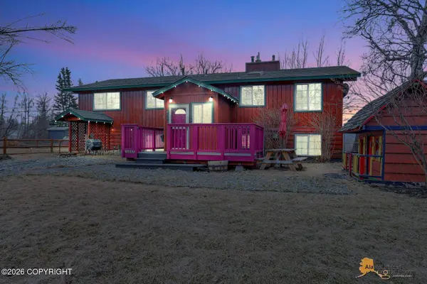471 N Bailey ST, Palmer, AK 99645