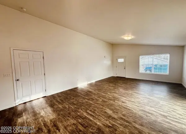 4542 W Amanda DR, Wasilla, AK 99623