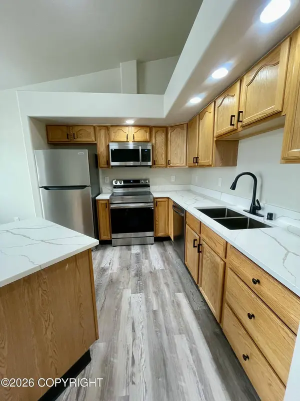 1544 State ST, Anchorage, AK 99504