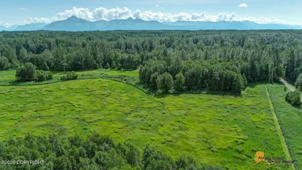 7063 N Champion RD, Wasilla, AK 99654