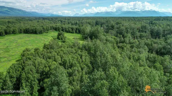7063 N Champion RD, Wasilla, AK 99654