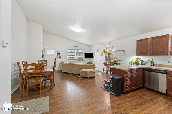 8260 E Snowy Pass CIR, Wasilla, AK 99654