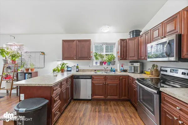 8260 E Snowy Pass CIR, Wasilla, AK 99654