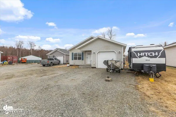 8260 E Snowy Pass CIR, Wasilla, AK 99654