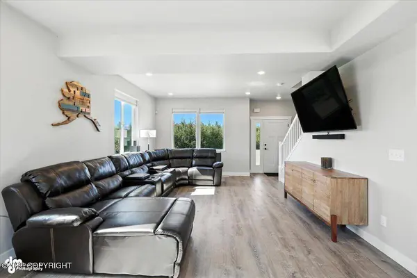 3975 S Solitude CIR, Wasilla, AK 99654