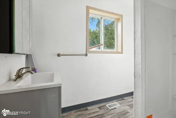 2661 W Megans CIR, Wasilla, AK 99654