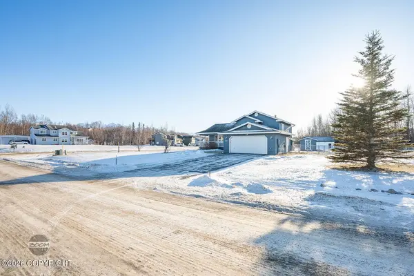 242 S Megan WAY, Wasilla, AK 99645
