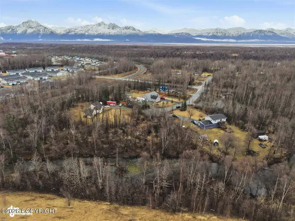 900 Woodcrest CIR, Wasilla, AK 99654