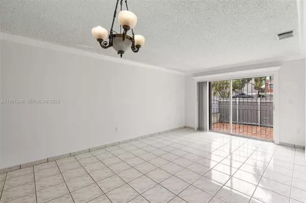 12450 NW 7th Ln, Miami, FL 33182