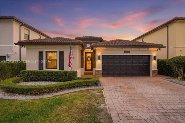 16572 SW 43rd Ln, Kendall, FL 33185