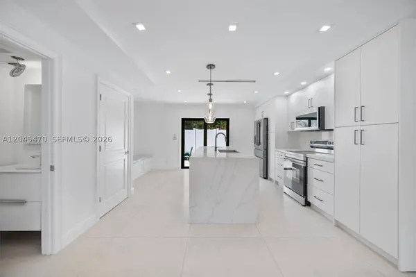 6667 Miller Dr #14, South Miami, FL 33155