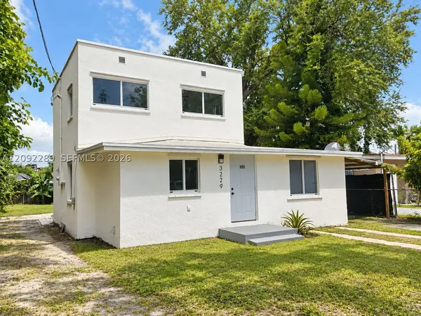 3229 NW 34th St, Miami, FL 33142