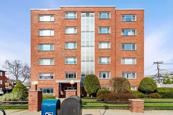 215 Massachusetts Ave #19, Arlington, MA 02474