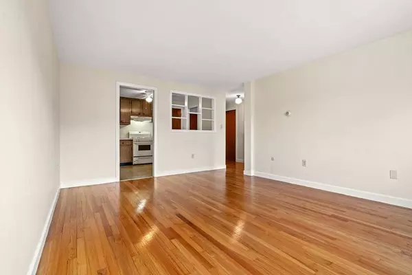 215 Massachusetts Ave #19, Arlington, MA 02474