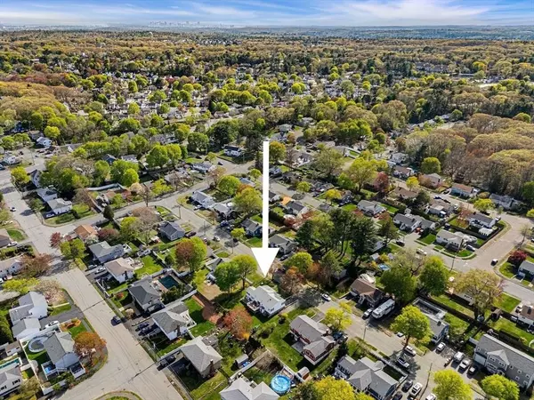 9 Will Sawyer St, Peabody, MA 01960