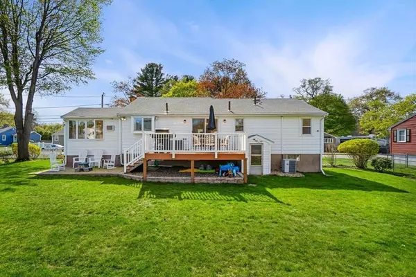 9 Will Sawyer St, Peabody, MA 01960