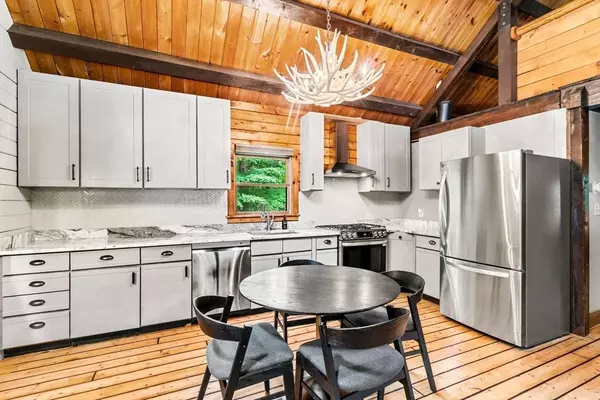 39 Jewett St, Georgetown, MA 01833