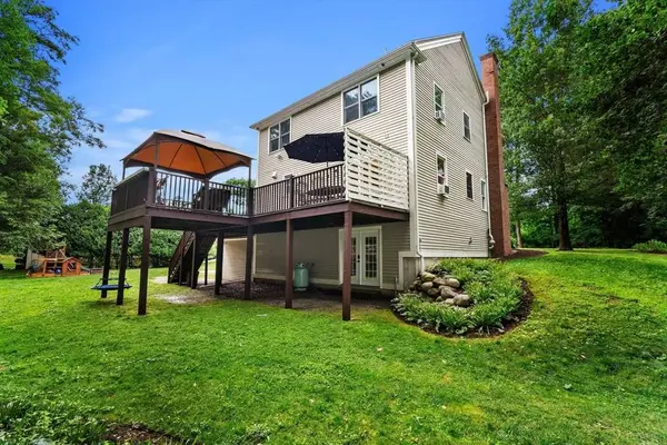 145 Kimball Rd, Amesbury, MA 01913