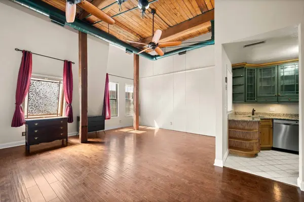 71 Princeton St #213, Chelmsford, MA 01863