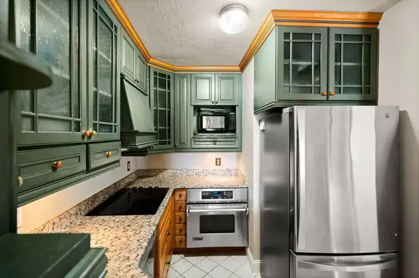 71 Princeton St #213, Chelmsford, MA 01863