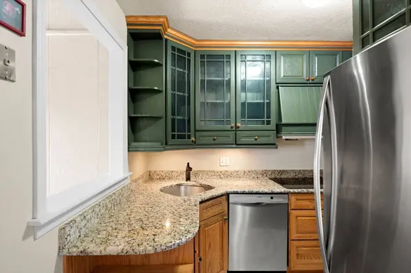 71 Princeton St #213, Chelmsford, MA 01863