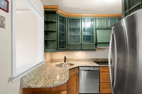 71 Princeton St #213, Chelmsford, MA 01863