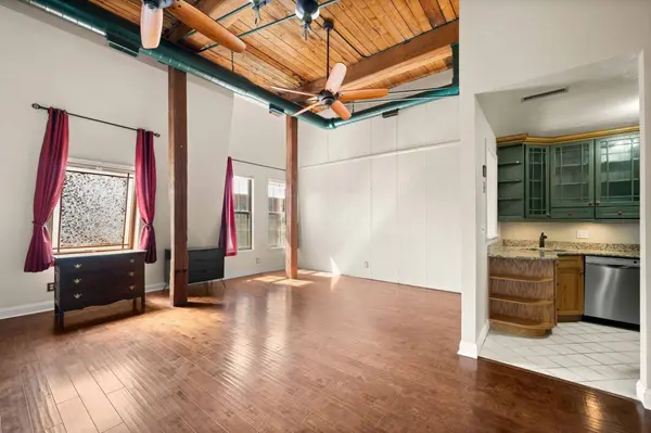 71 Princeton St #213, Chelmsford, MA 01863