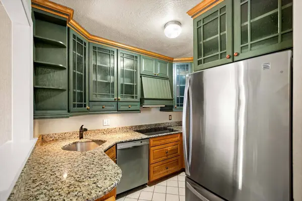 71 Princeton St #213, Chelmsford, MA 01863