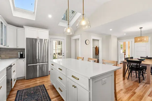 21 Chandler St, Haverhill, MA 01835