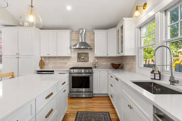 21 Chandler St, Haverhill, MA 01835