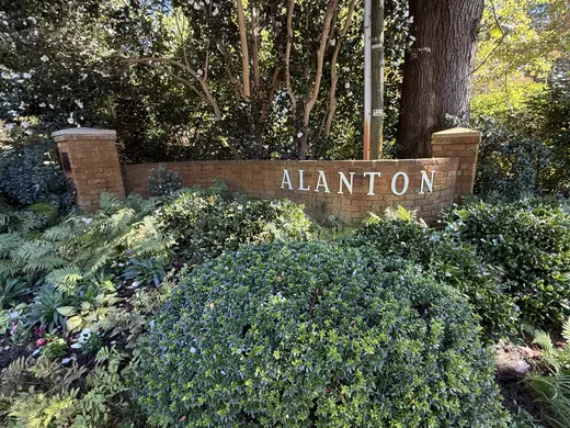 Neighborhood_Entrance_Sign_Alanton_1